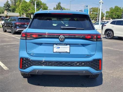 2025 Volkswagen Tiguan 2.0T SEL R-Line