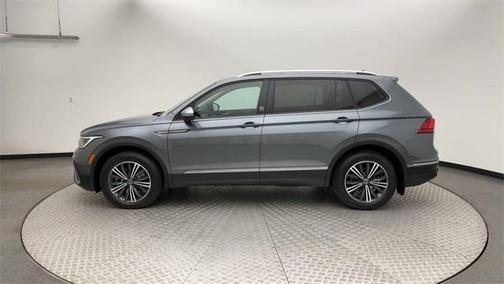 2024 Volkswagen Tiguan 2.0T Wolfsburg Edition
