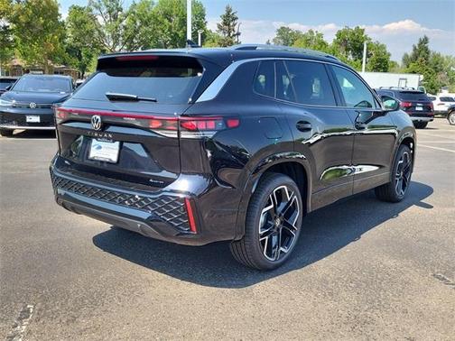2025 Volkswagen Tiguan 2.0T SEL R-Line