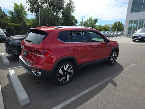 2024 Volkswagen Taos 1.5T SEL