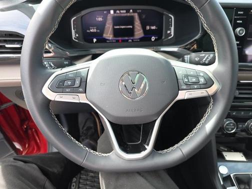 2024 Volkswagen Taos 1.5T SEL