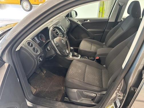2017 Volkswagen Tiguan Limited 2.0T