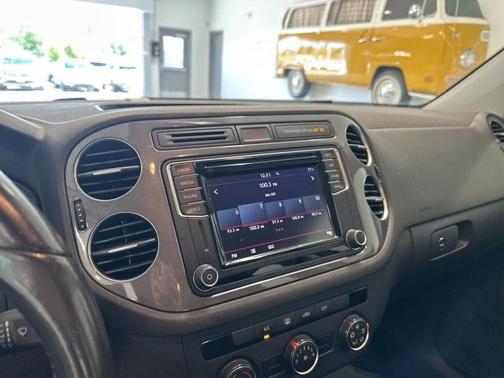 2017 Volkswagen Tiguan Limited 2.0T