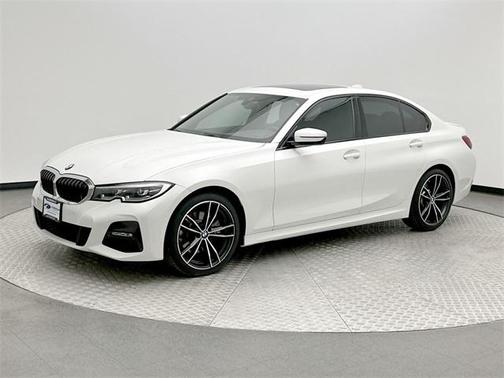 2022 BMW 330 i xDrive