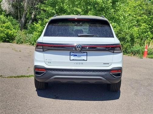 2025 Volkswagen Taos 1.5T SE Black