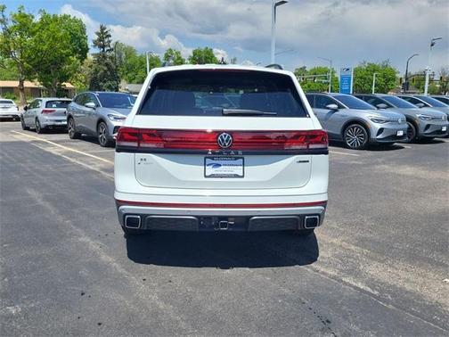 2025 Volkswagen Atlas 2.0T Peak Edition