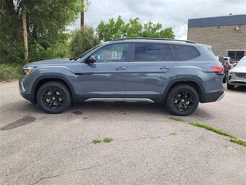 2025 Volkswagen Atlas 2.0T Peak Edition