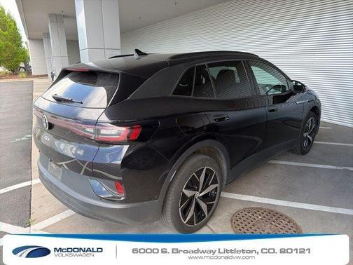Deep Black Pearl Effect 2023 Volkswagen ID.4 Pro S