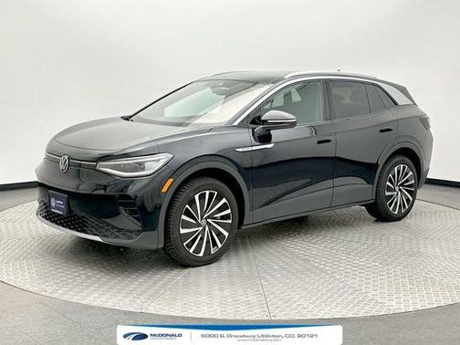 Deep Black Pearl Effect 2023 Volkswagen ID.4 Pro S Plus