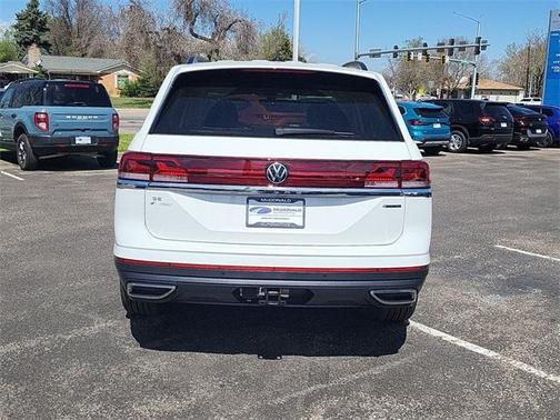 2025 Volkswagen Atlas 2.0T SE