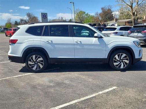 2025 Volkswagen Atlas 2.0T SE