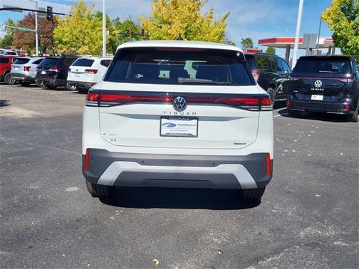 2025 Volkswagen Tiguan 2.0T SE