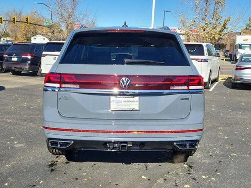 2025 Volkswagen Atlas 2.0T SEL Premium R-Line