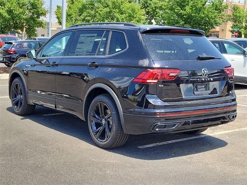 2024 Volkswagen Tiguan 2.0T SE R-Line Black