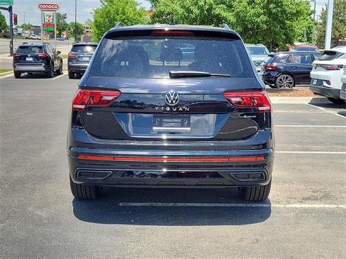 2024 Volkswagen Tiguan 2.0T SE R-Line Black