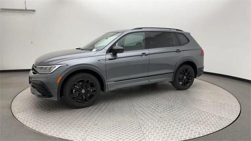 2022 Volkswagen Tiguan 2.0T SE R-Line Black
