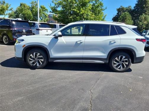2025 Volkswagen Tiguan 2.0T S