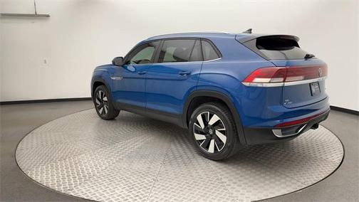 2025 Volkswagen Atlas Cross Sport 2.0T SE w/Technology