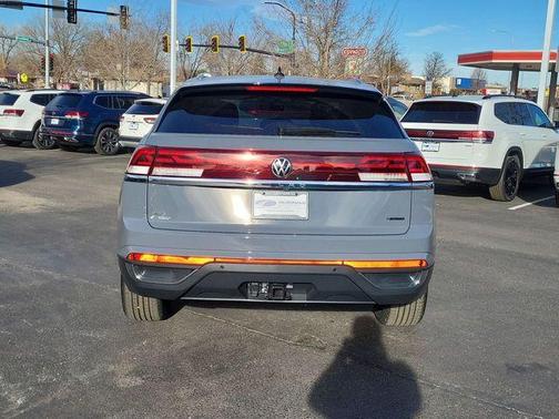2026 Volkswagen Atlas Cross Sport 2.0T SE