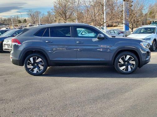 2026 Volkswagen Atlas Cross Sport 2.0T SE