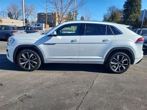 2025 Volkswagen Atlas Cross Sport 2.0T SEL Premium R-Line