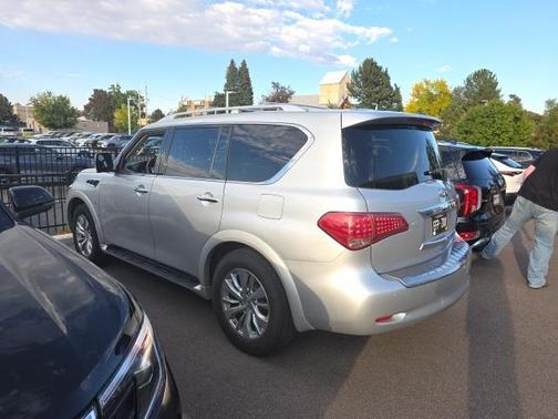 2017 INFINITI QX80 Base
