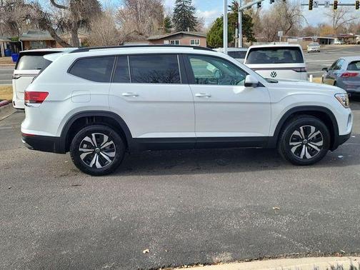 2026 Volkswagen Atlas 2.0T SE