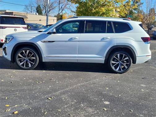 2026 Volkswagen Atlas 2.0T SEL Premium R-Line