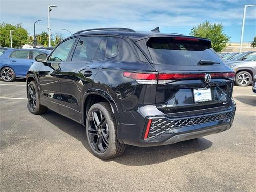 2025 Volkswagen Tiguan 2.0T SE R-Line Black