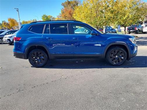 2025 Volkswagen Atlas 2.0T SE