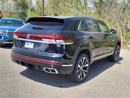 2025 Volkswagen Atlas Cross Sport 2.0T SEL Premium R-Line