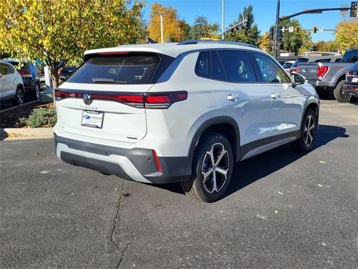 2025 Volkswagen Tiguan 2.0T SE