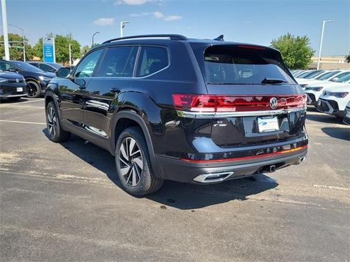 2025 Volkswagen Atlas 2.0T SE