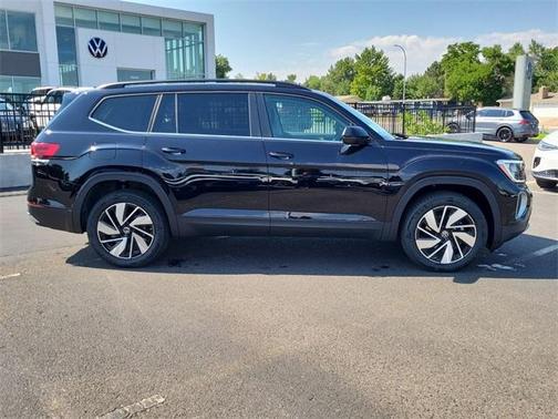 2025 Volkswagen Atlas 2.0T SE