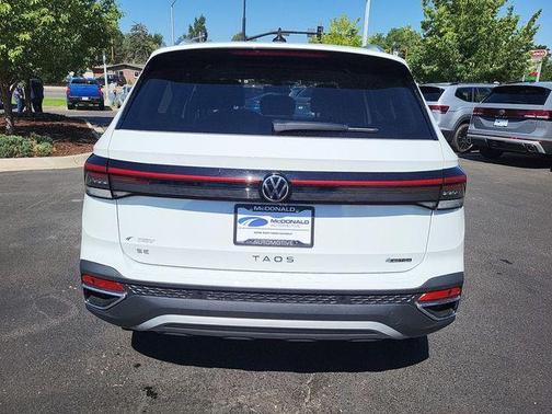 2025 Volkswagen Taos 1.5T SE