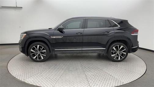 2025 Volkswagen Atlas Cross Sport 2.0T SEL Premium R-Line