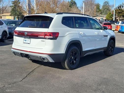 2025 Volkswagen Atlas 2.0T Peak Edition