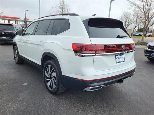2025 Volkswagen Atlas 2.0T SE