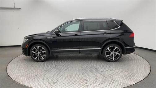 2022 Volkswagen Tiguan 2.0T SEL R-Line