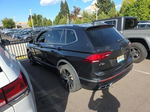 2022 Volkswagen Tiguan 2.0T SEL R-Line
