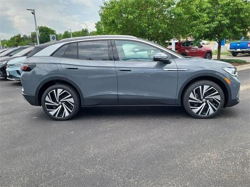 2025 Volkswagen ID.4 Pro S Plus