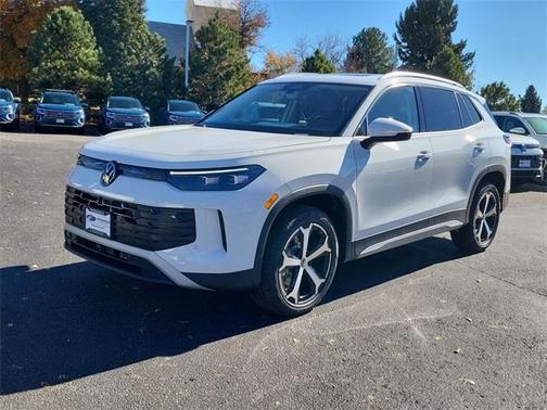 2025 Volkswagen Tiguan 2.0T SE