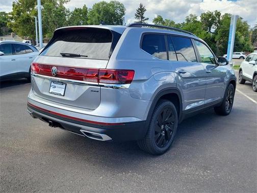 2025 Volkswagen Atlas 2.0T SE