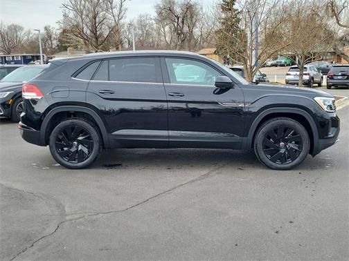 2025 Volkswagen Atlas Cross Sport 2.0T SE w/Technology