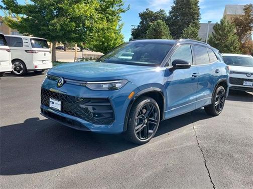 2025 Volkswagen Tiguan 2.0T SE R-Line Black