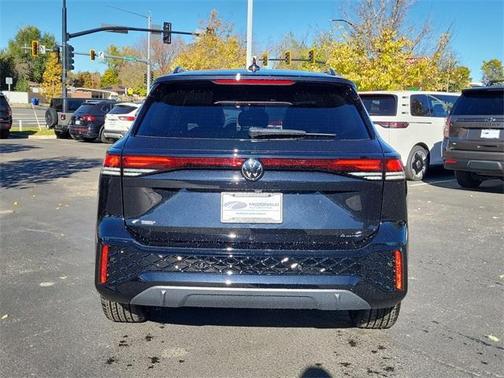 2025 Volkswagen Tiguan 2.0T SE R-Line Black