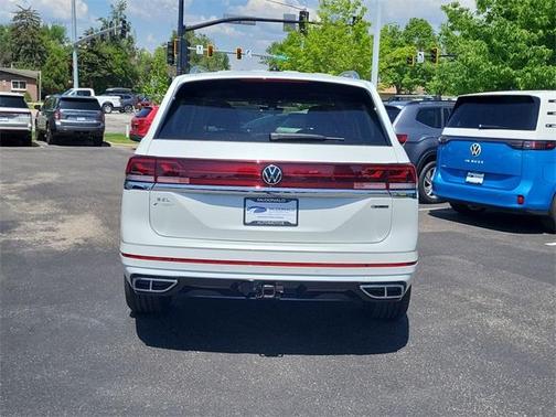 2025 Volkswagen Atlas 2.0T SEL Premium R-Line