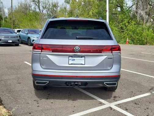 2025 Volkswagen Atlas 2.0T SE