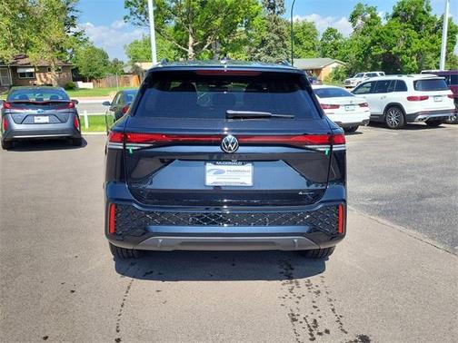 2025 Volkswagen Tiguan 2.0T SE R-Line Black