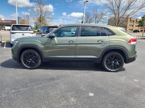 2025 Volkswagen Atlas Cross Sport 2.0T SE w/Technology
